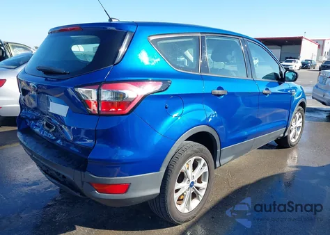 2017 Ford Escape S z USA, uszkodzony, nr VIN 1FMCU0F75HUB96443